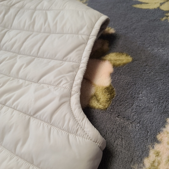 Avalanche Arctic Vest - Picture 4 of 10